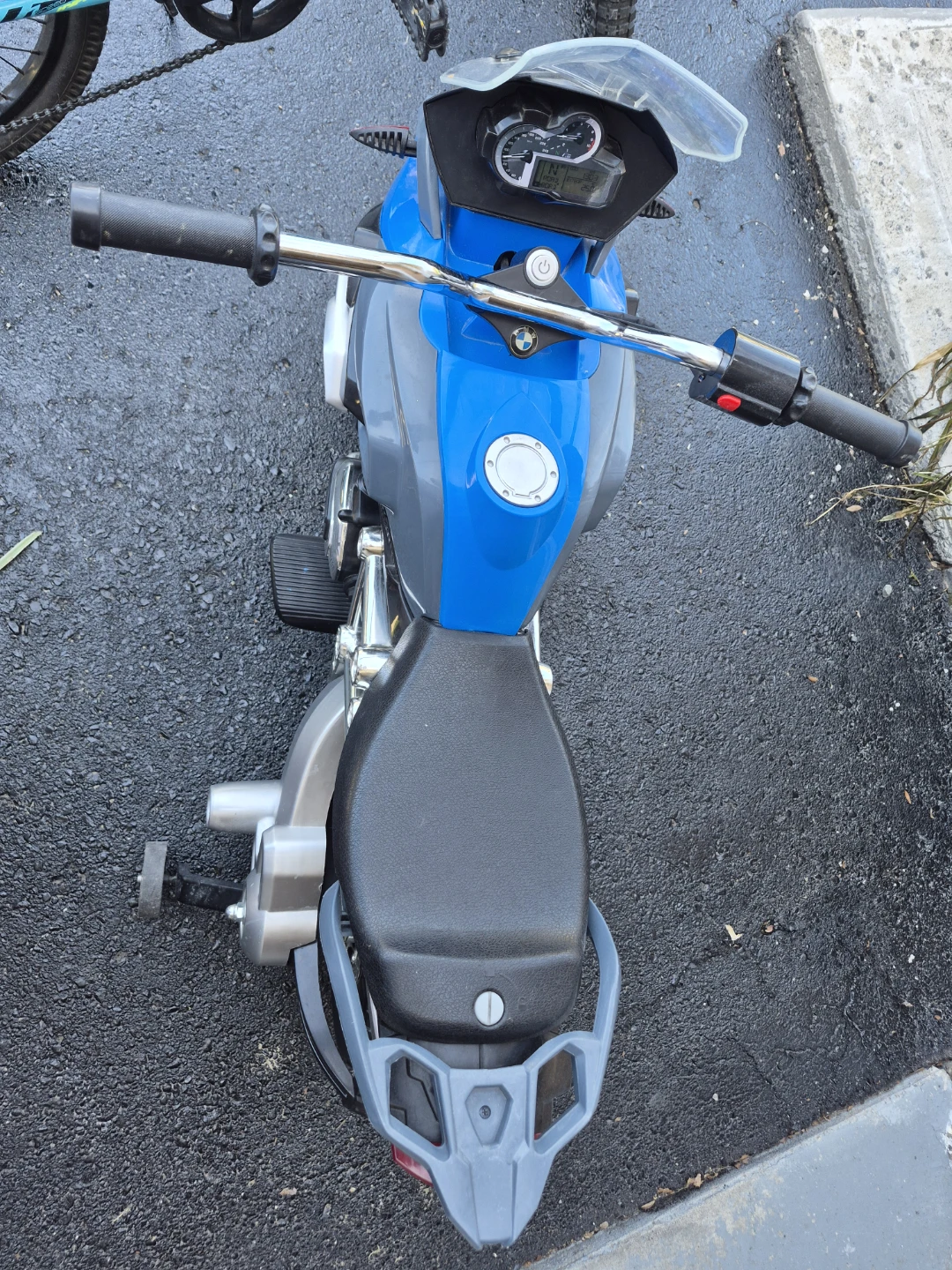 BMW Ride-On Motorcycle Toy for Kids - photo 3