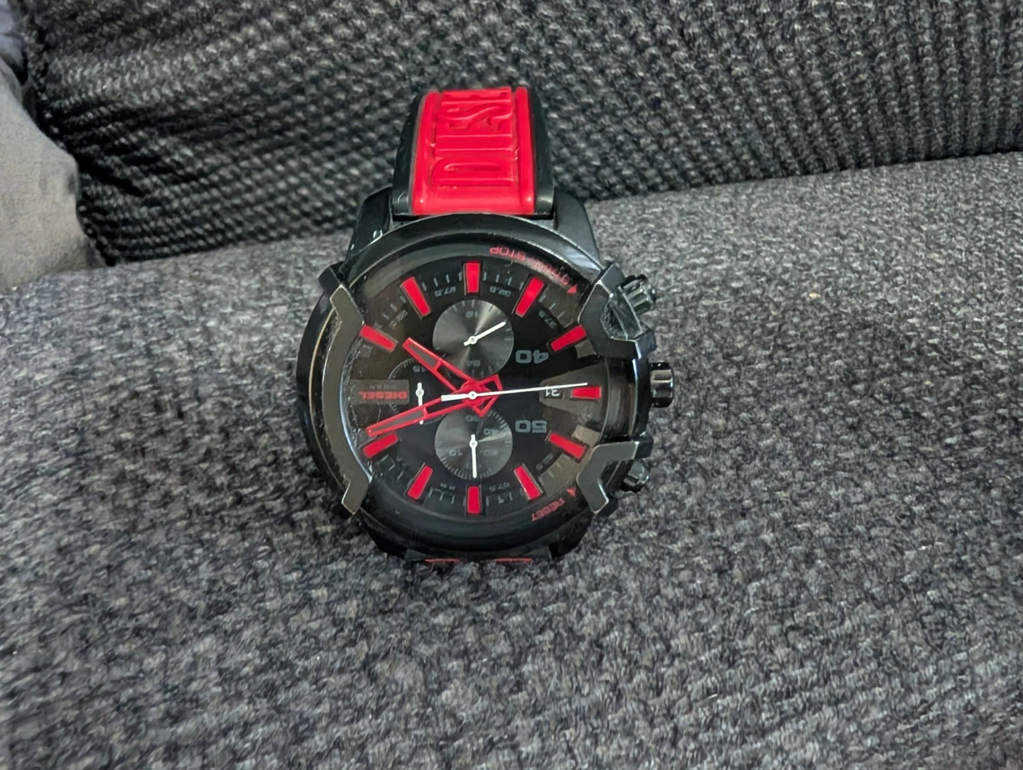 Diesel Watch - Black and Red Chronograph - photo 2