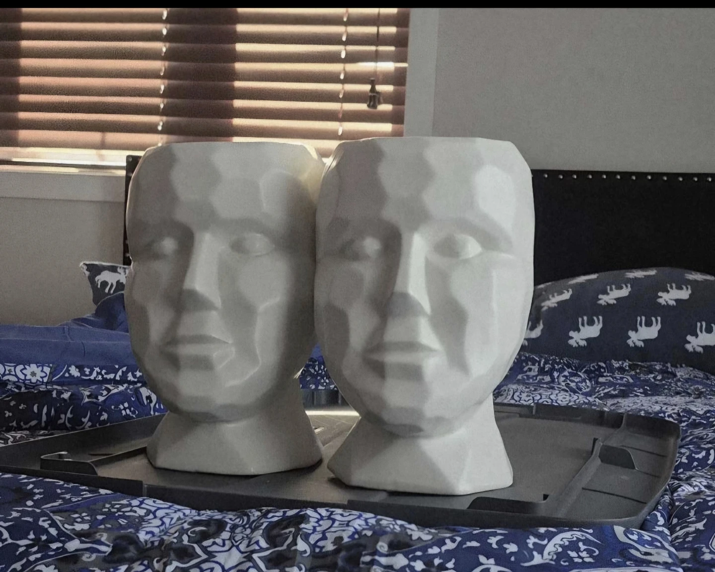 Set of 2 White Geometric Face Planters Vases - photo 2