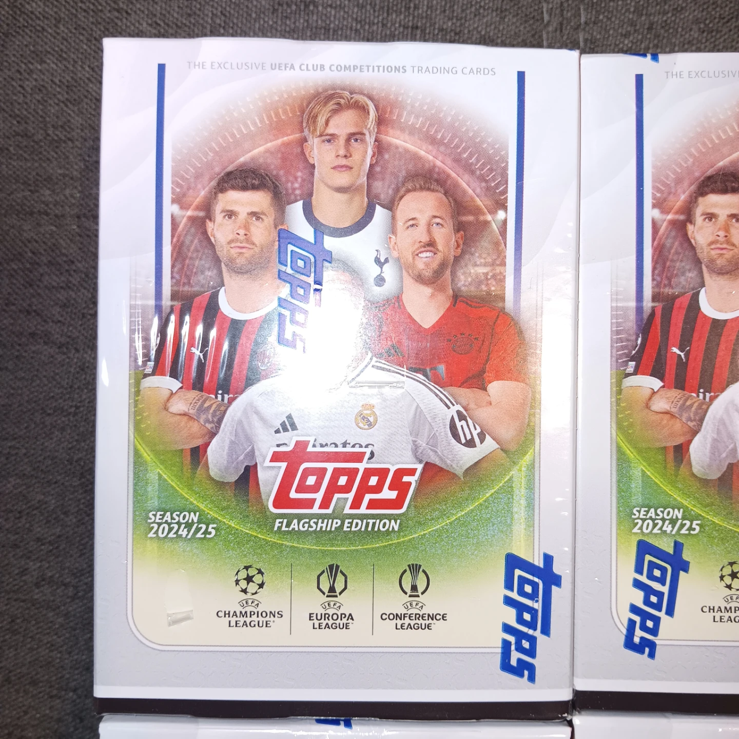 Topps UEFA 2024/25 Flagship Edition Trading Card Box - photo 2