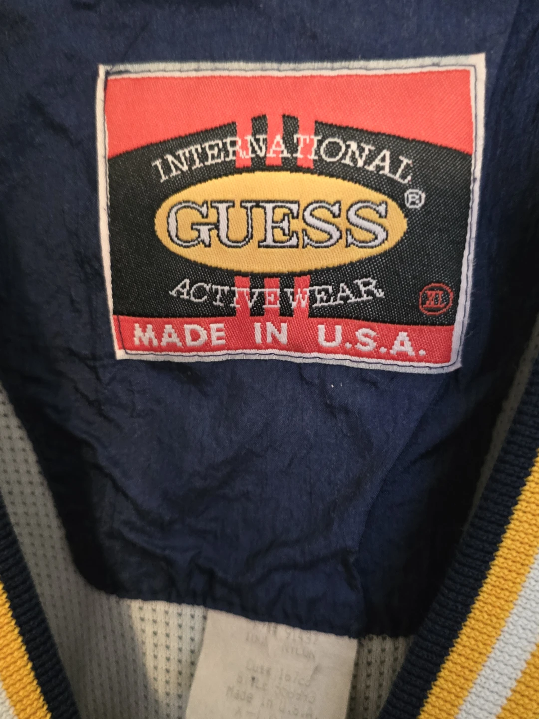 Guess Activewear V-Neck Pullover Jacket SIZE XL - photo 3