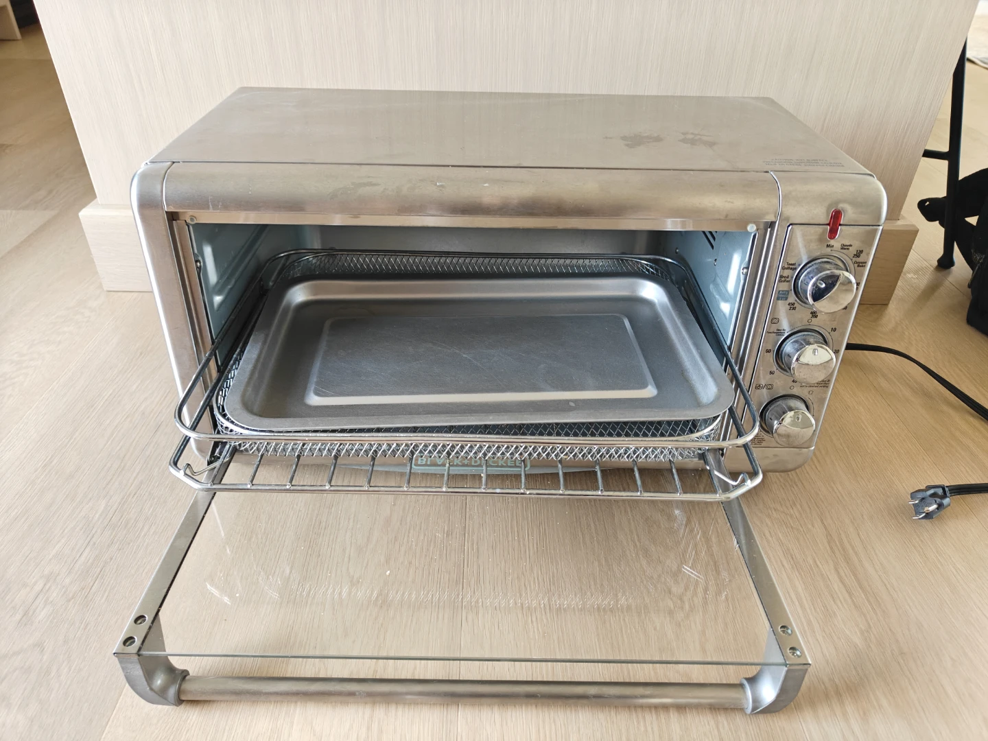 Black+Decker Toaster Oven - photo 2