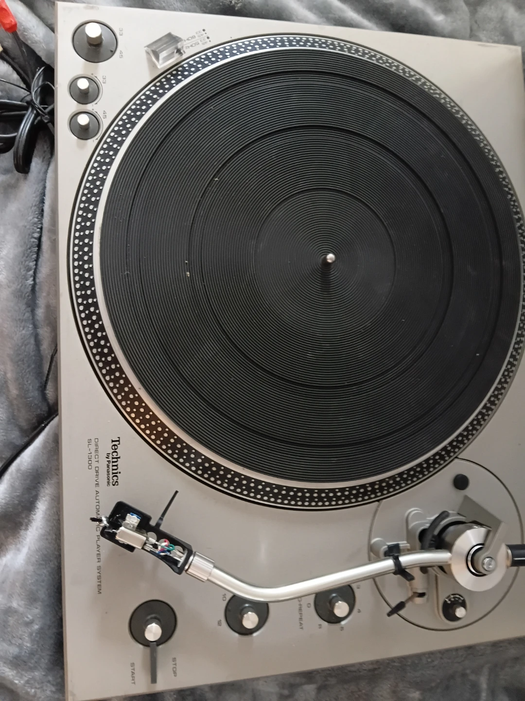 Technics SL-1200MK2 Direct Drive Turntable