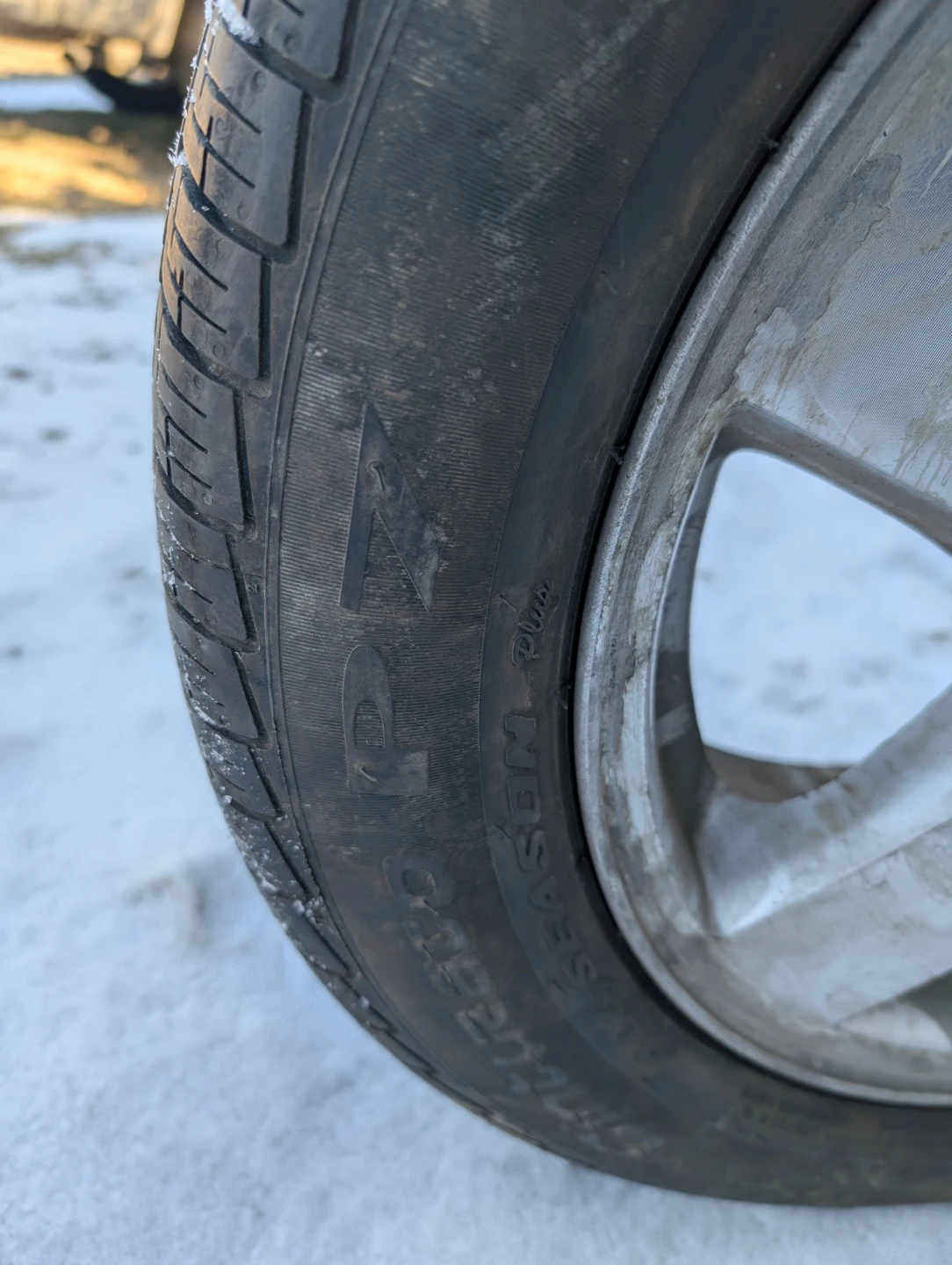 Set of 4 Pirelli Summer Tires With Rims - photo 5