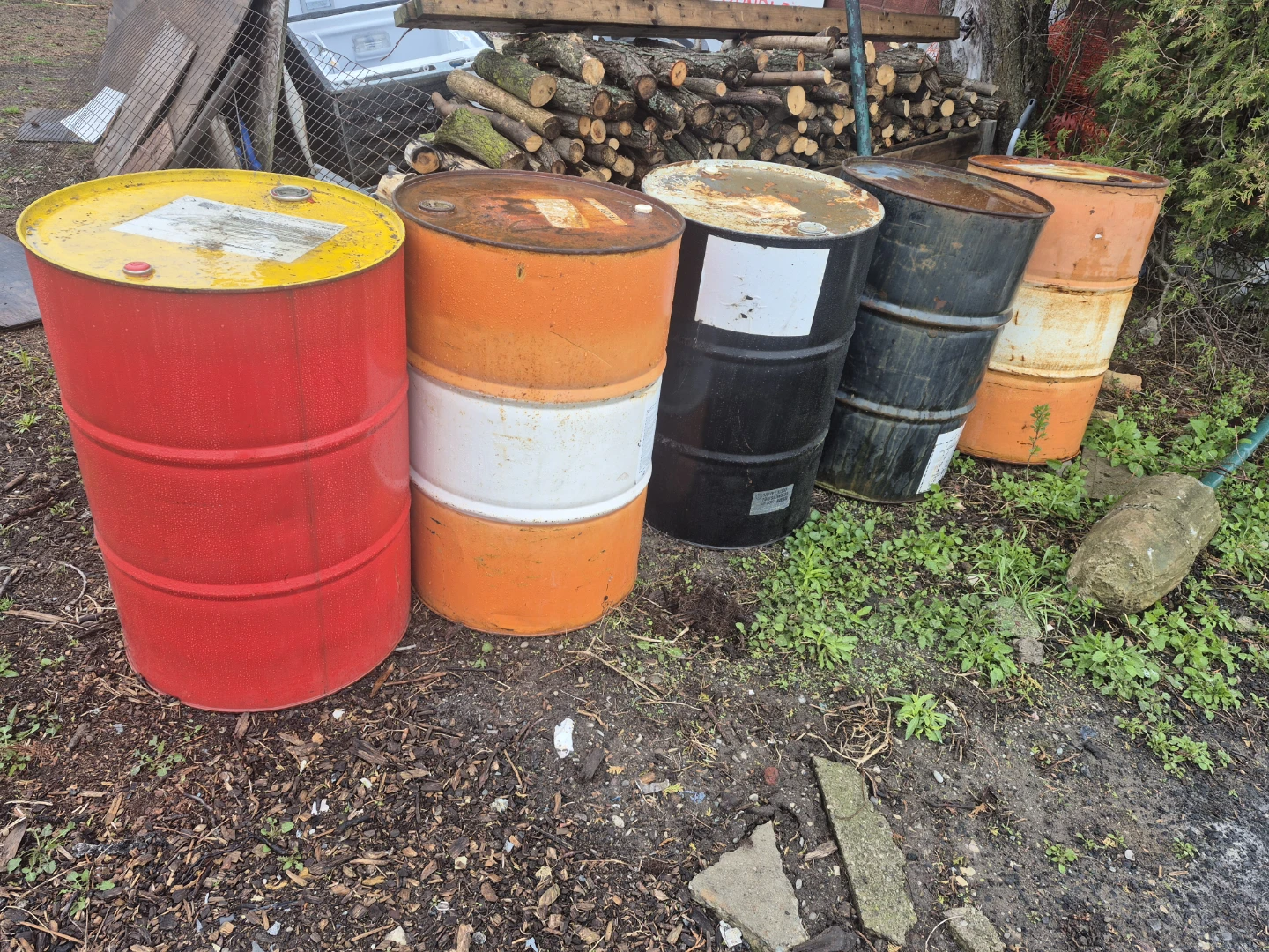 Metal Barrels (Various Colours)