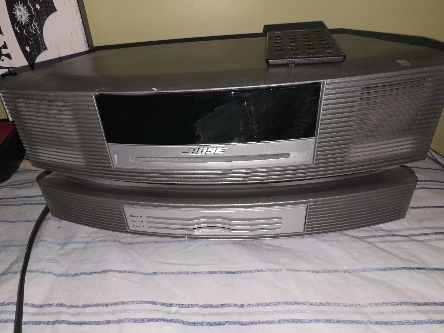 Bose Wave Music System with CD changer and Remote