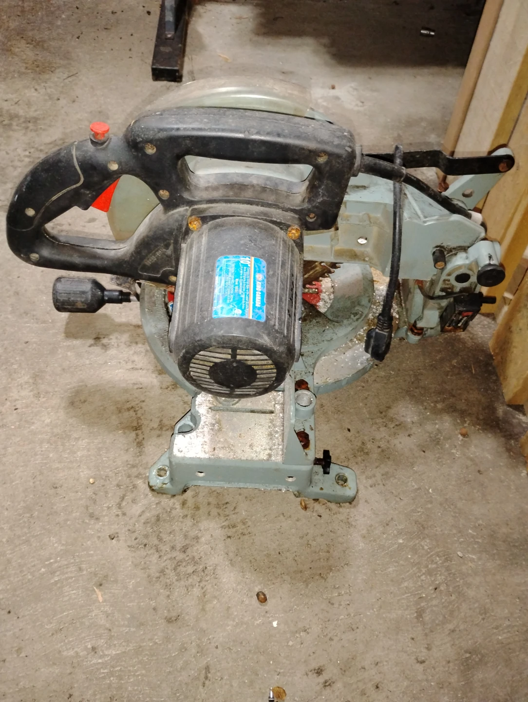 Delta Compound Miter Saw