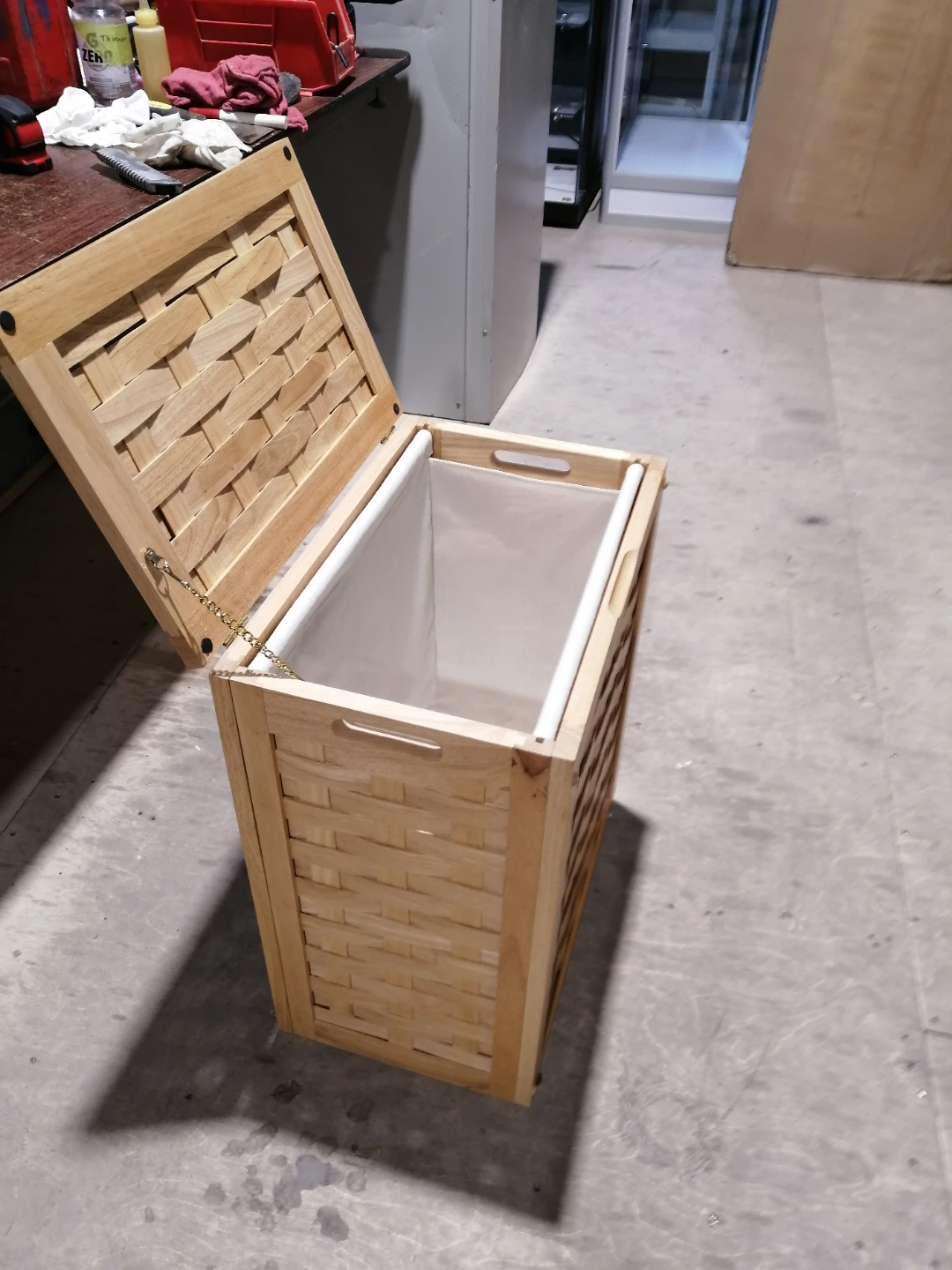 Wooden Laundry Hamper with Lid - photo 2