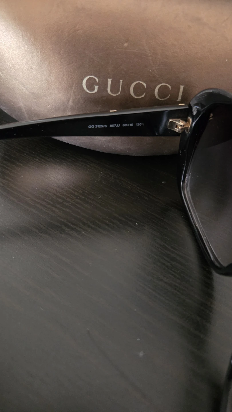 Gucci Sunglasses with Case - photo 2