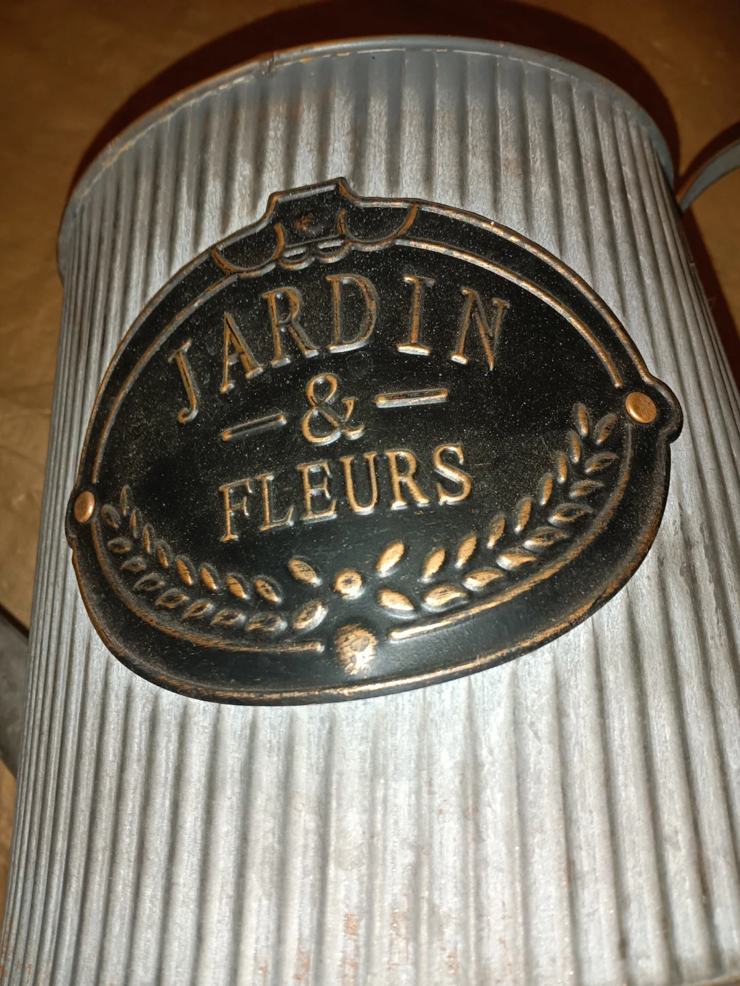 Jardin & Fleurs Galvanized Watering Can