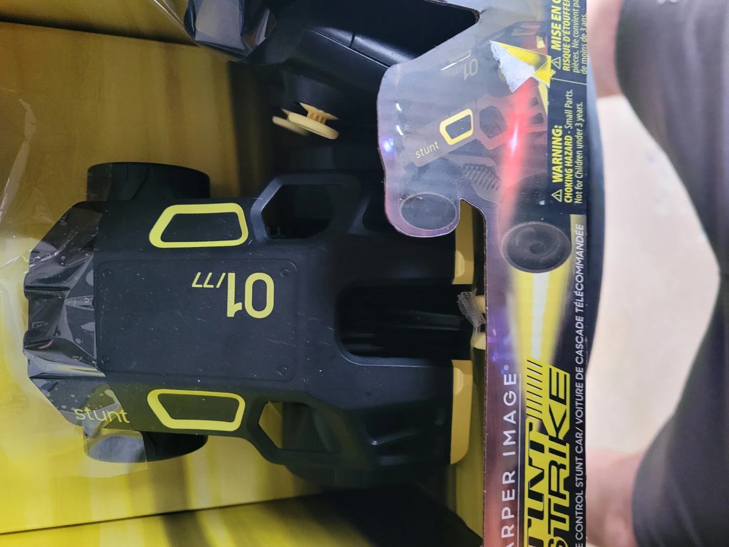 Sharper Image Stunt Strike Remote Control Car - photo 2