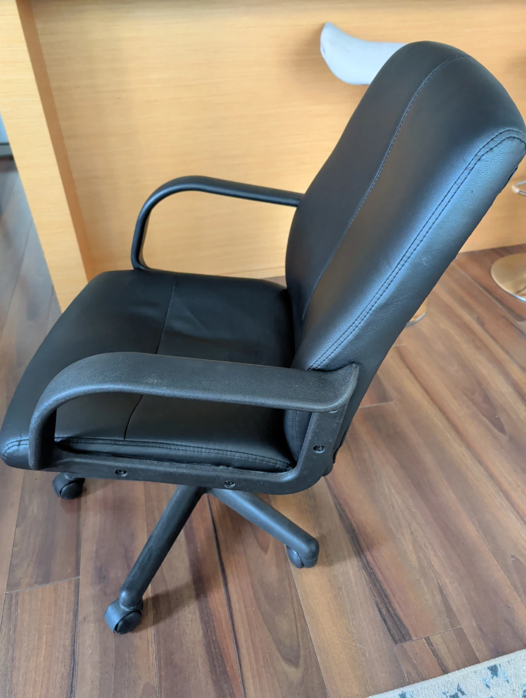 Black Faux Leather Office Chair - photo 2