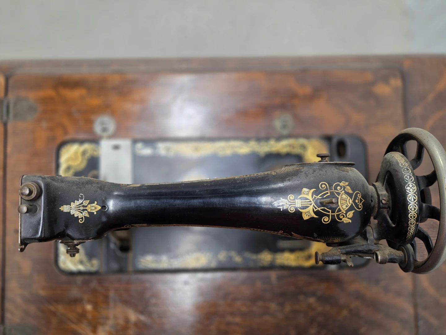 Singer Pedal sewing machine certainly 1910