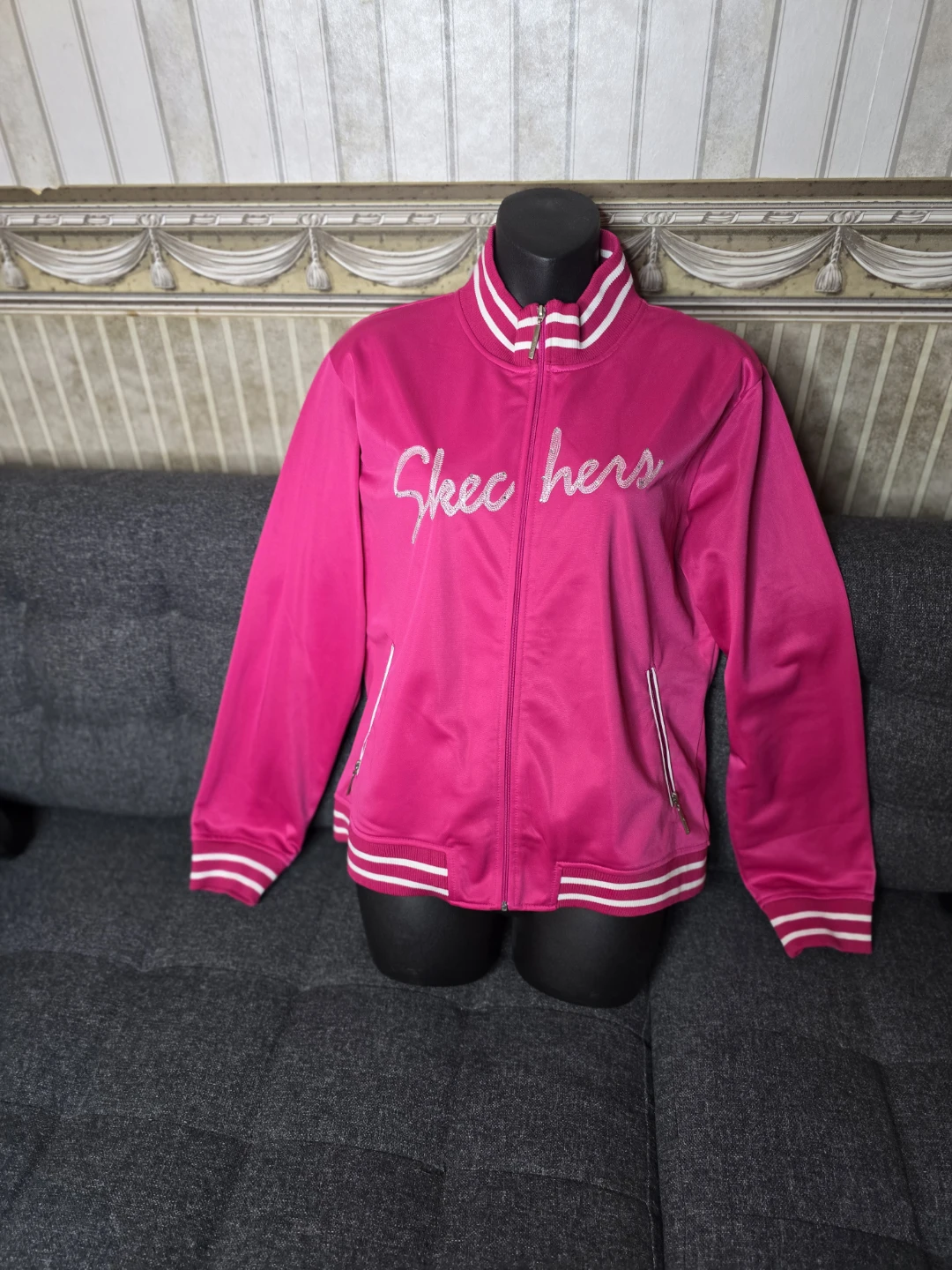 Hot Pink Skechers Track Jacket size M