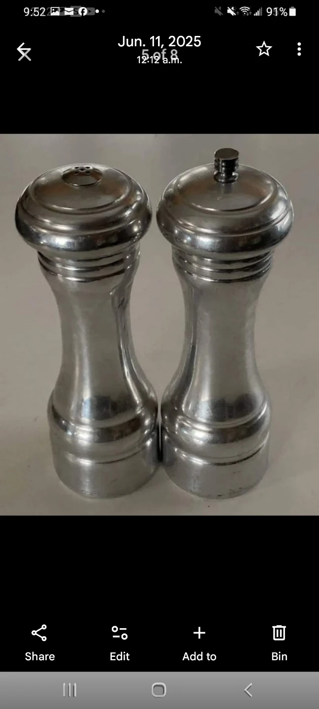 Kitchen Utensils and Salt & Pepper Grinders Set
