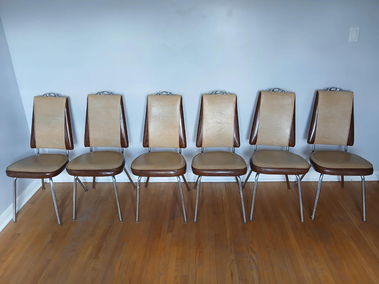 Set of 6 Vintage Dining Chairs
