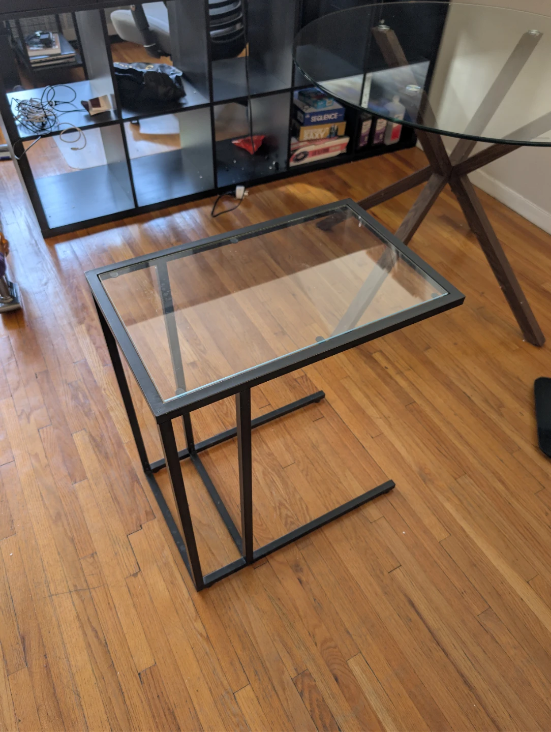 C-Table / tv table with Glass Top - photo 3