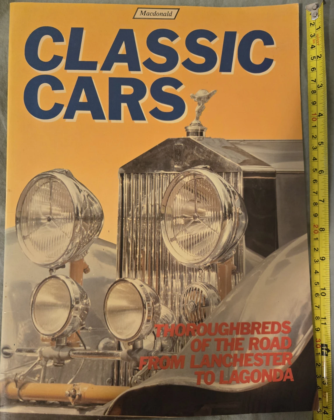 Macdonald Classic Cars Book: Thoroughbreds of the Road