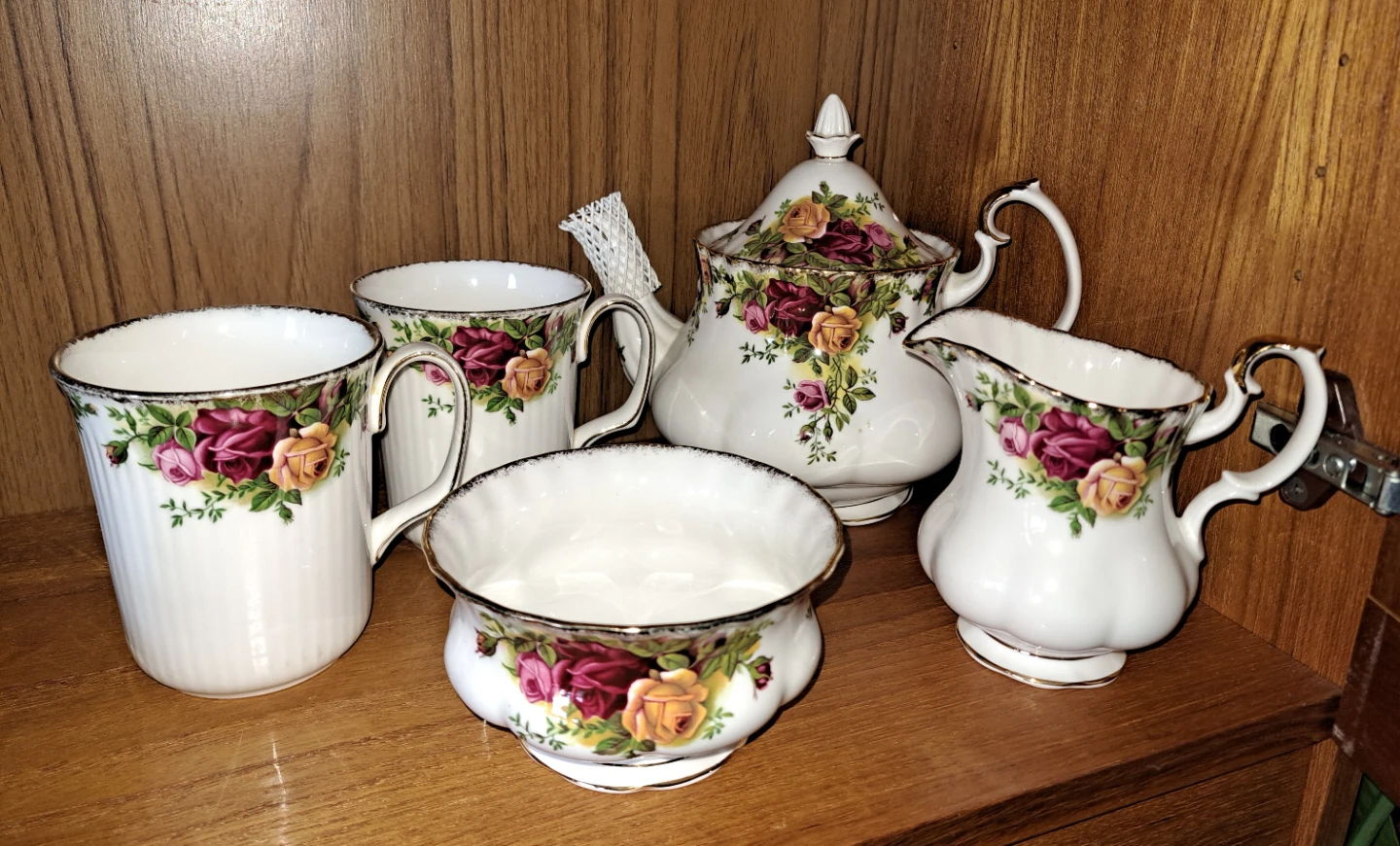Royal Albert Old Country Roses Tea Set Pieces