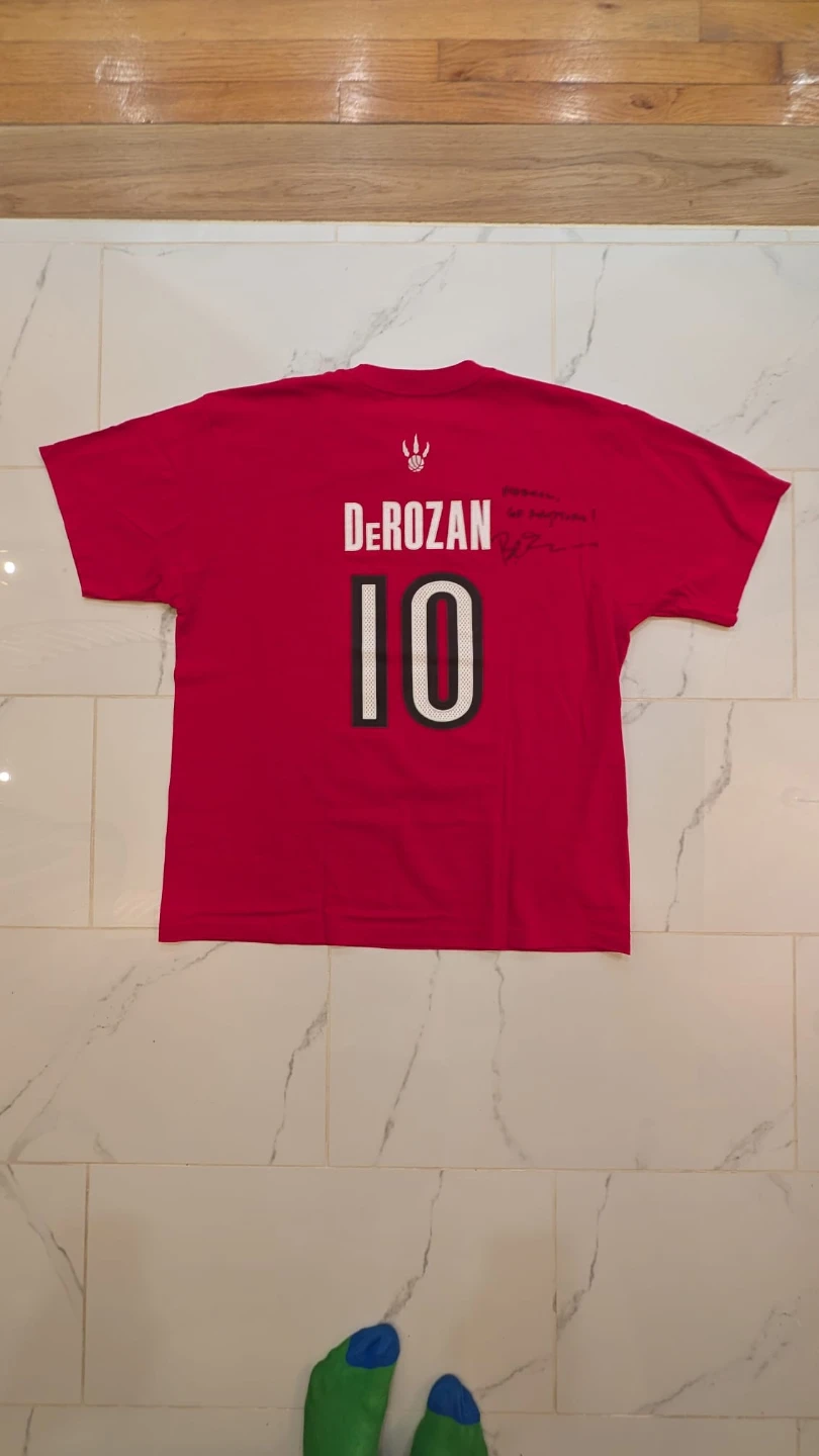 Adidas Toronto Raptors DeMar DeRozan #10 Signed T-Shirt - photo 2