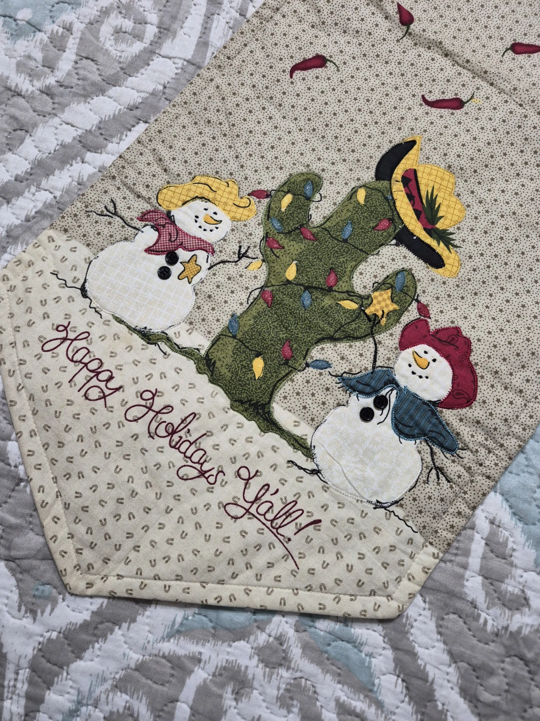 So Cute 100% Cotton 36" x 13" Holiday Christmas Quilted Table - photo 2