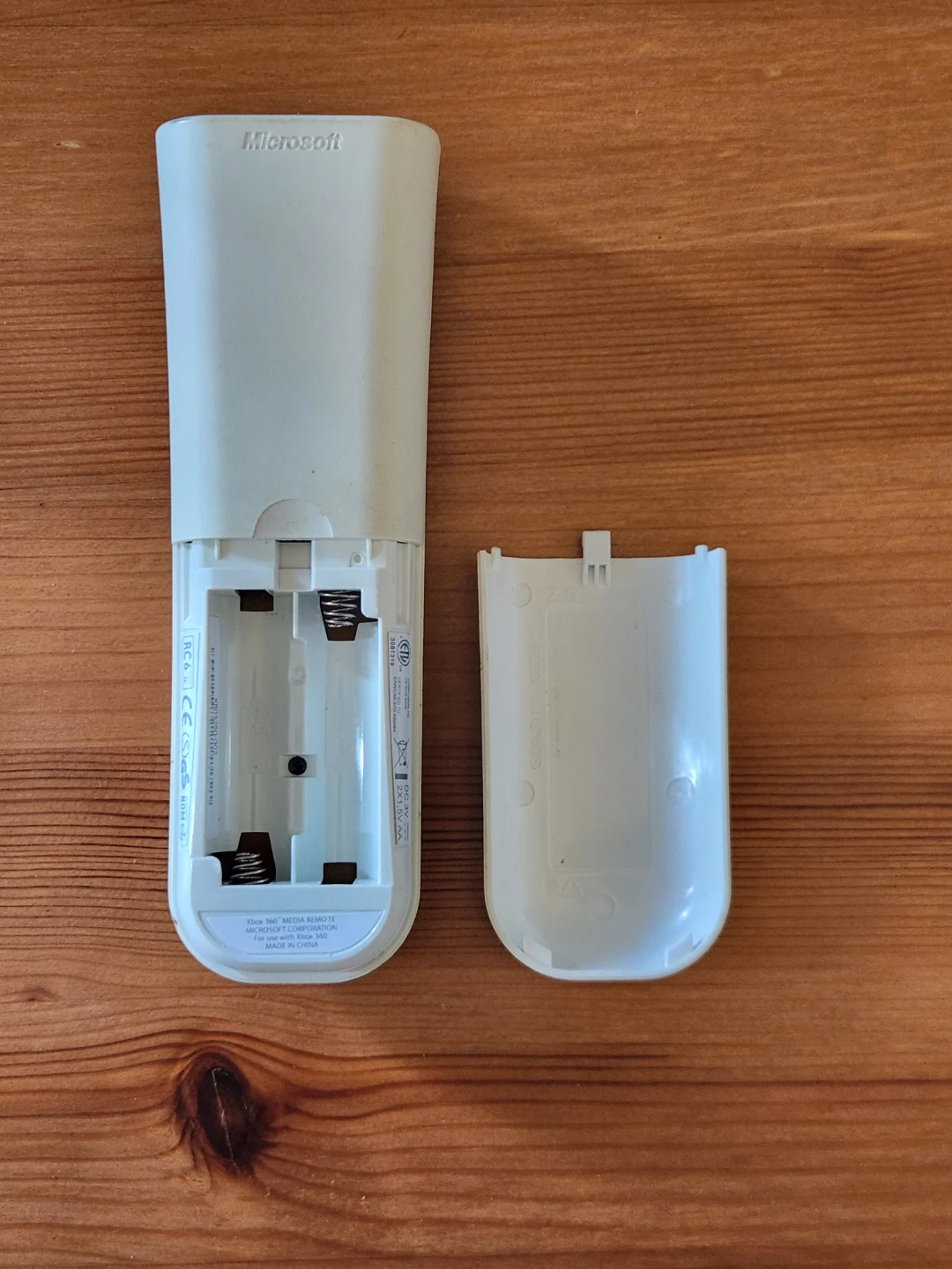 Microsoft Xbox 360 Media Remotes and Memory Unit - photo 5