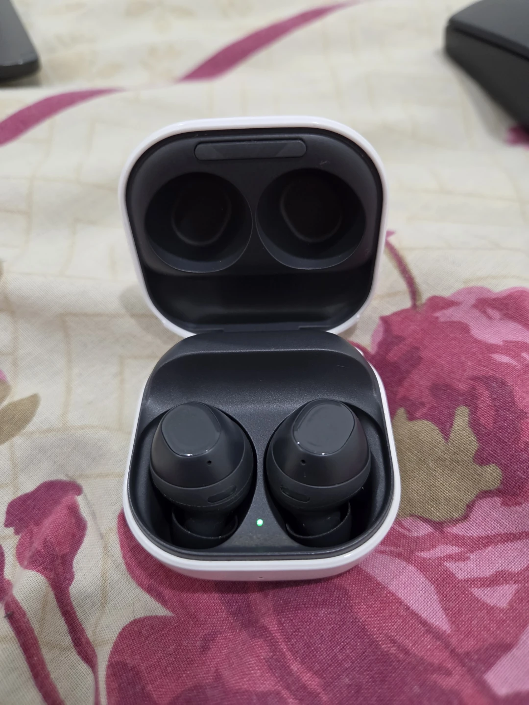 Samsung Galaxy Buds Fe Wireless Earbuds - photo 5