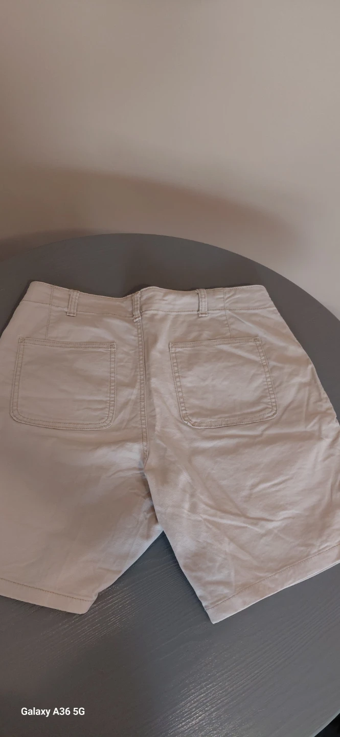 Women's Beige Chino Shorts - Size Medium - photo 2