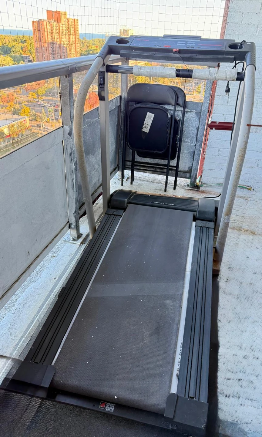 ProForm Pacer 300QS Treadmill - photo 3