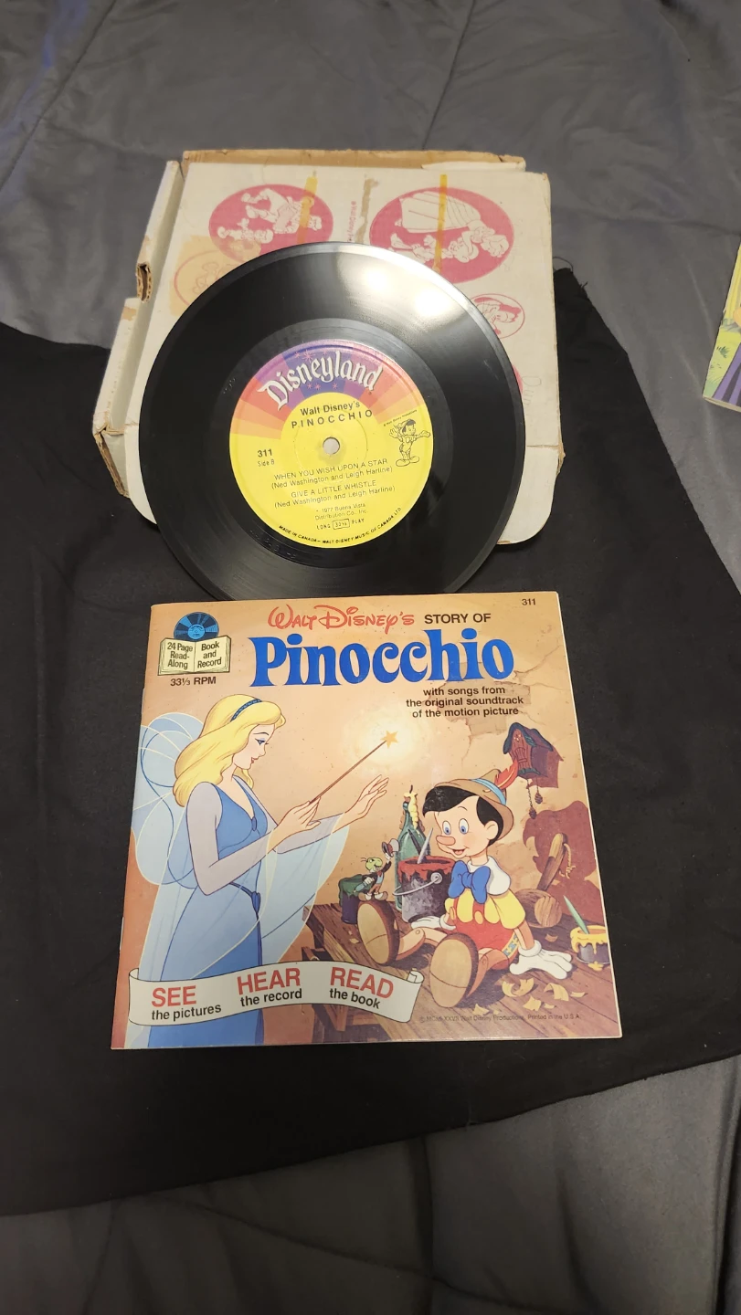 Walt Disney 1977~"Pinocchio"Read Along Book and Record