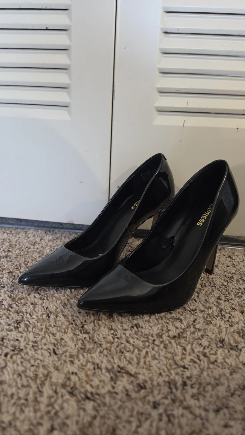 Express Black Patent Pointed Toe Heels - photo 4