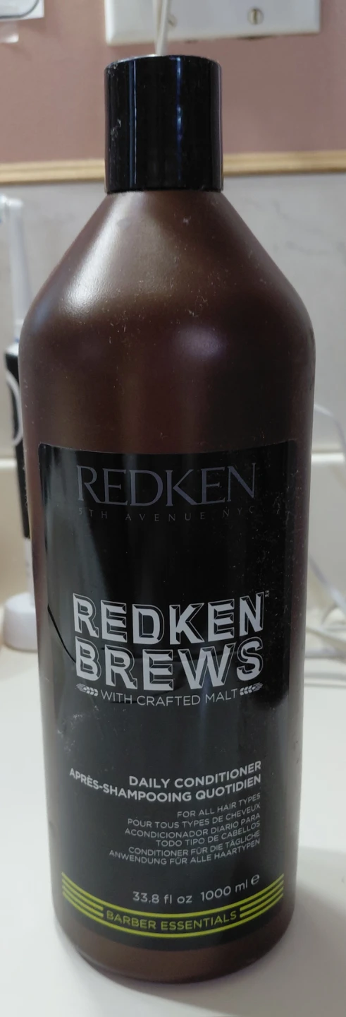 Redken Brews Daily Conditioner with Crafted Malt 33.8 oz