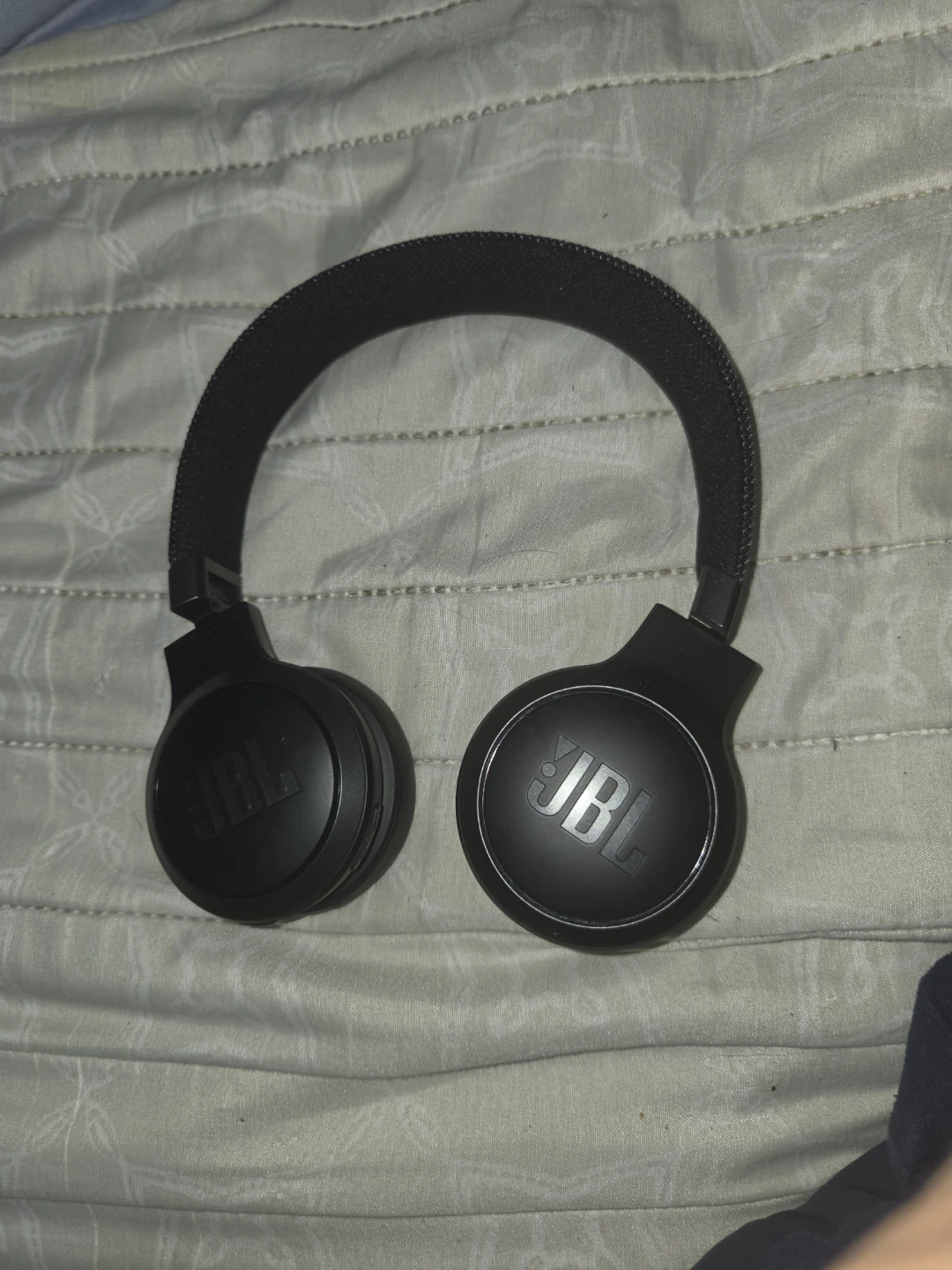 JBL Wireless Headphones