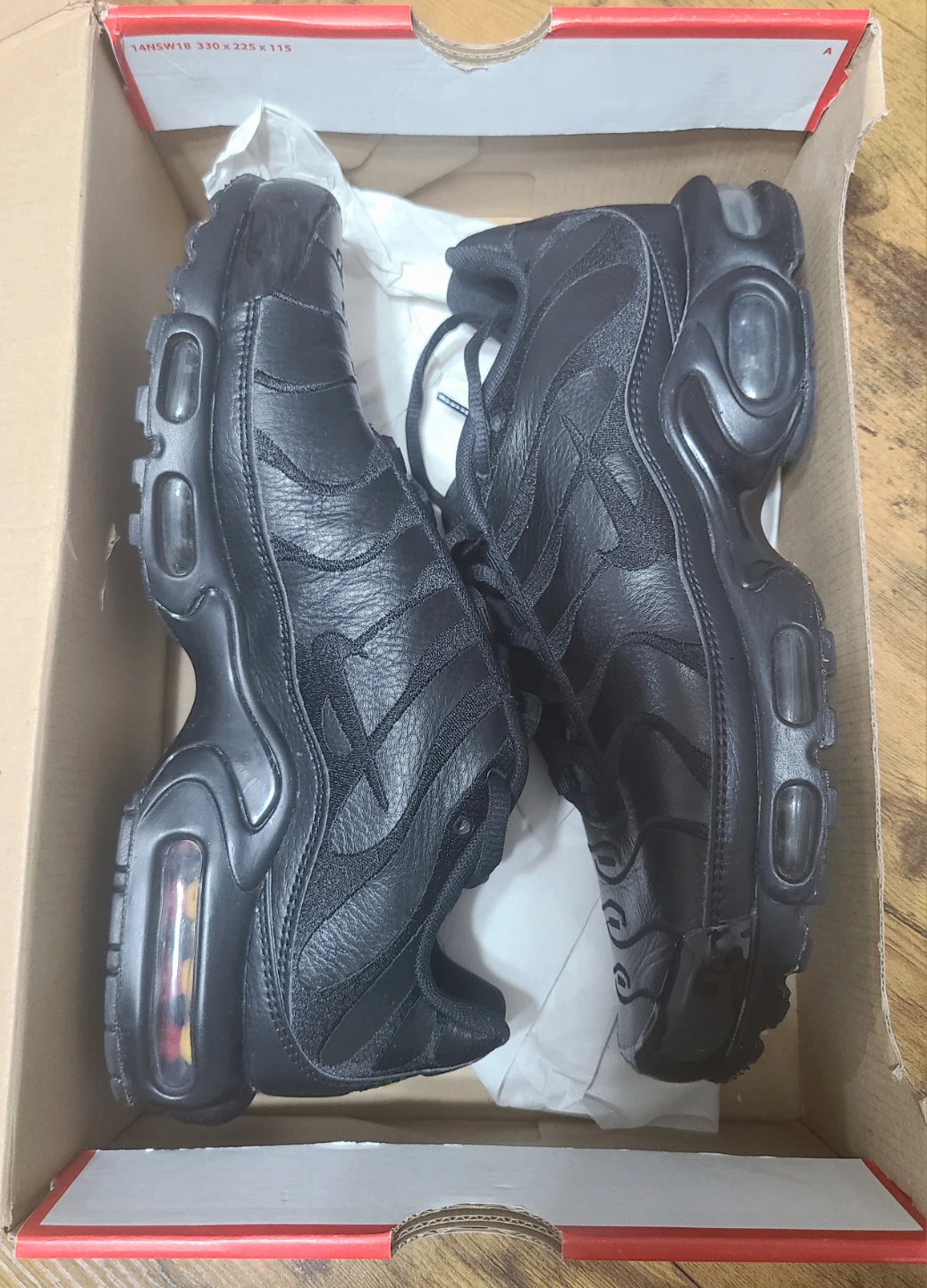Nike Air Max Plus TN Triple Black Leather AJ2029-001 Size 9 US - photo 4