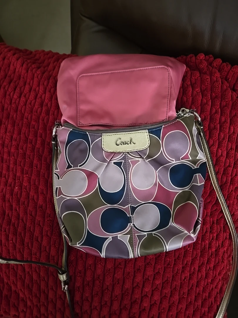 Coach Shoulder Bag - Multicolor Signature Pattern - photo 5