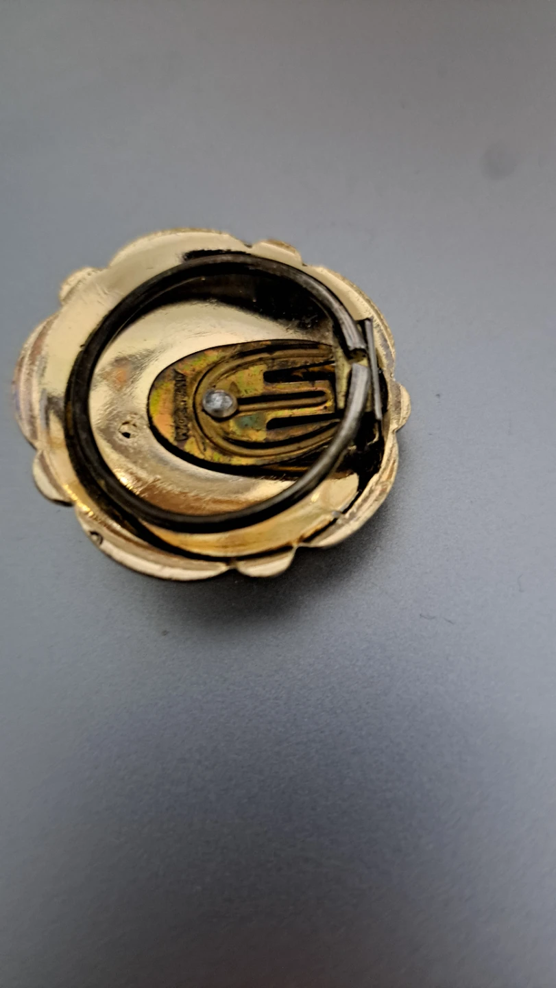 Gold Tone Filigree Brooch with Clasp - photo 3