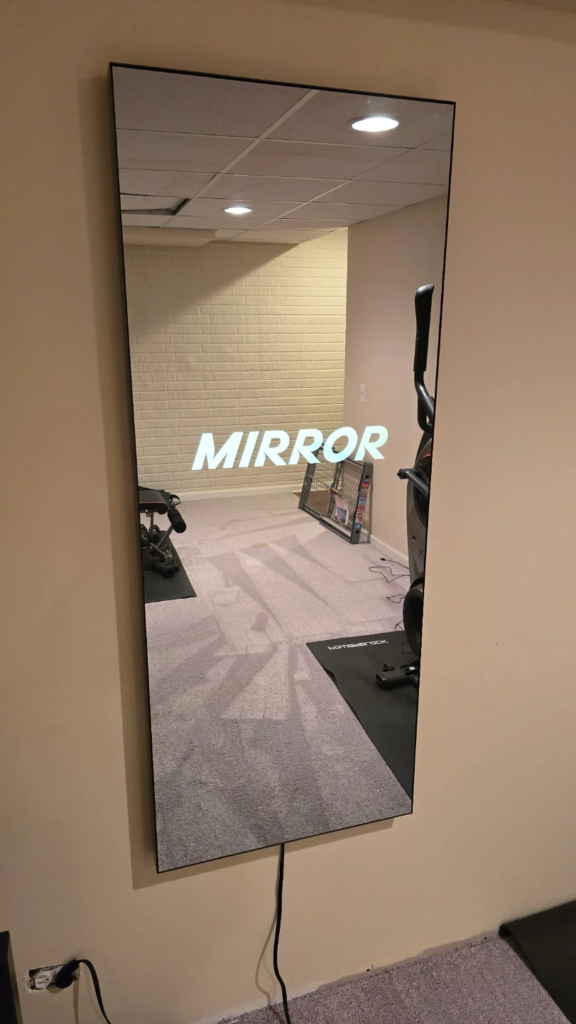 Lulumon Smart Fitness Mirror