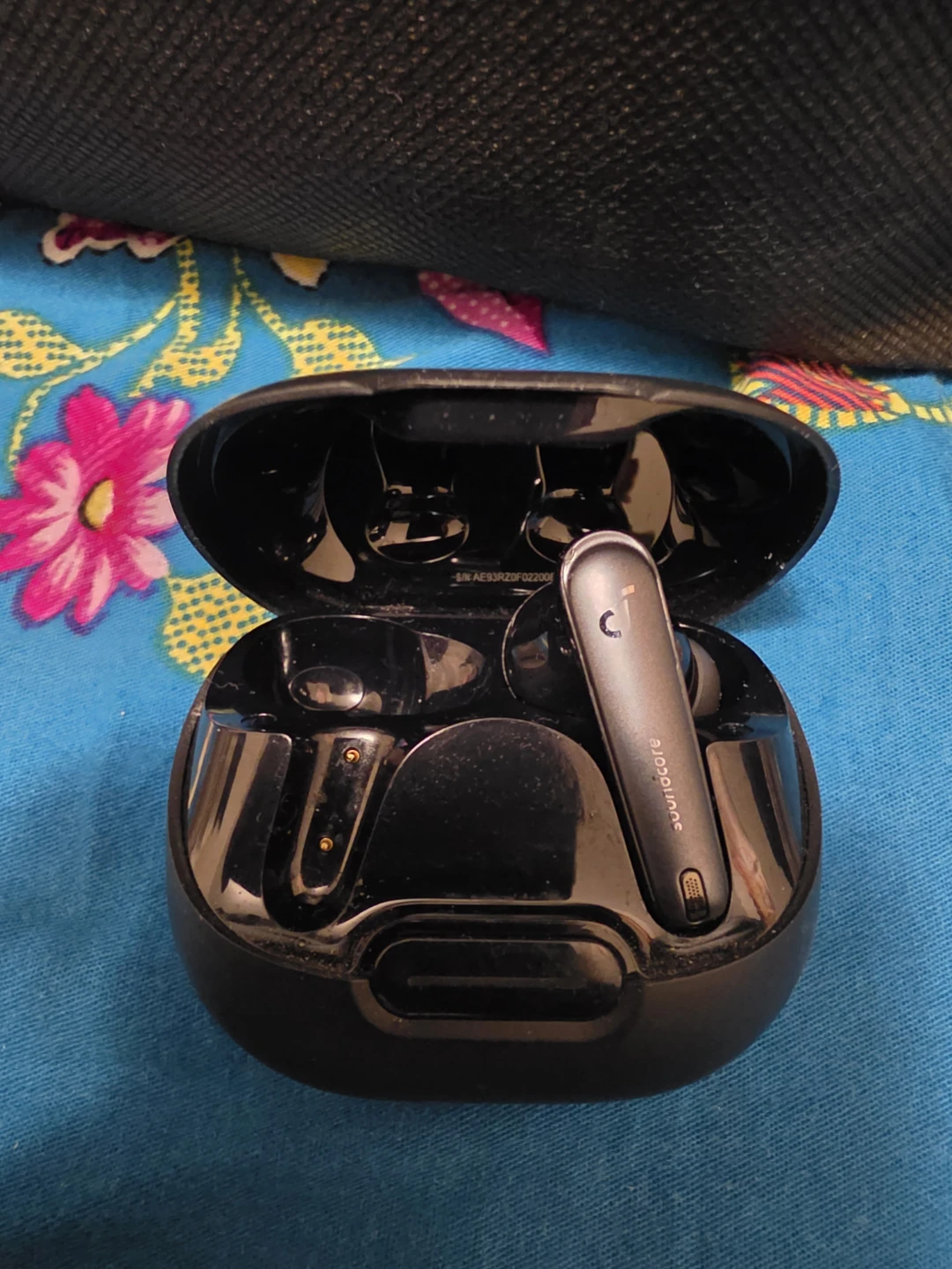 Soundcore Wireless Earbuds with Charging Case - photo 2