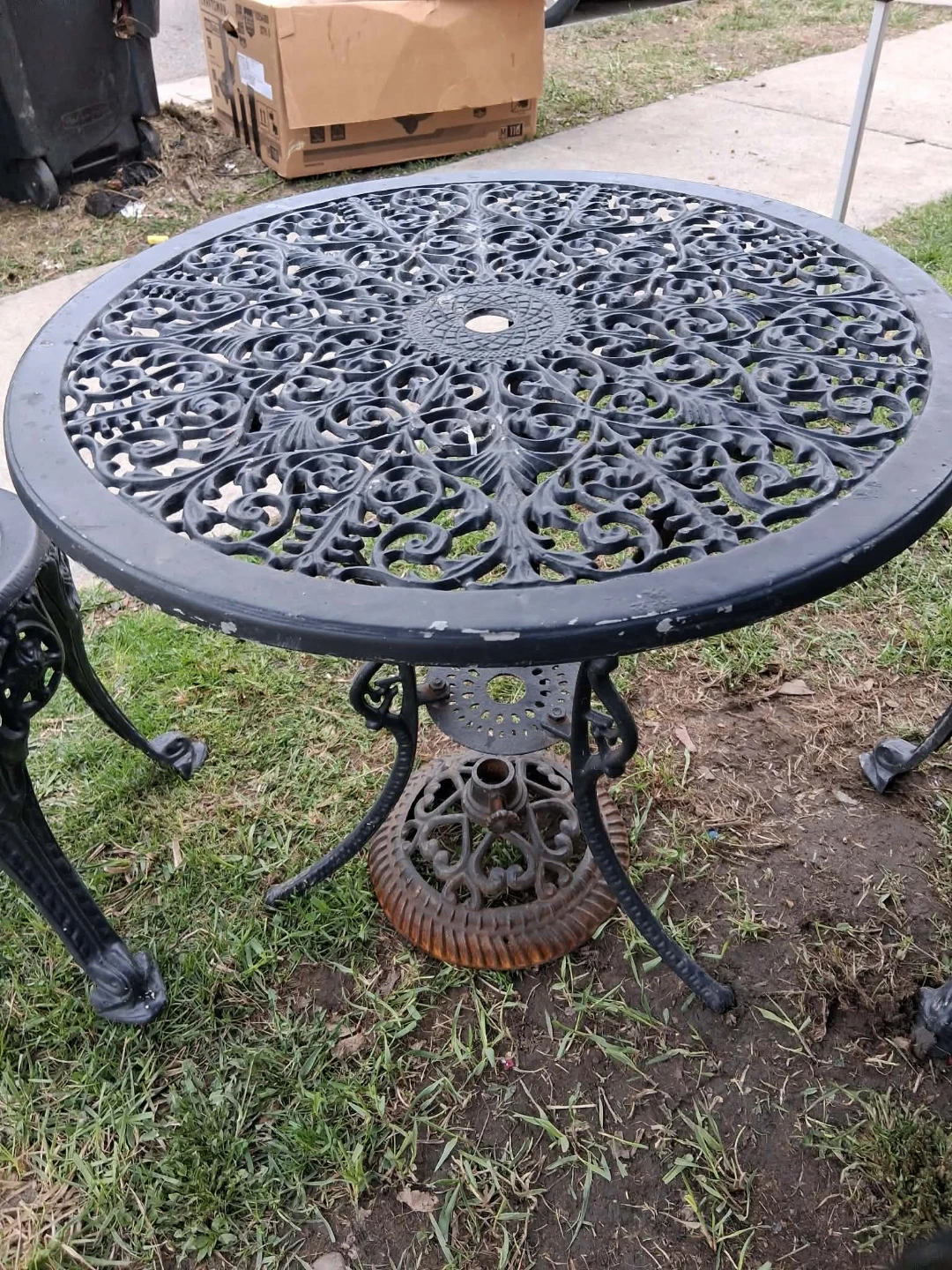 Ornate Black Cast Iron Bistro Set (Table & 2 Chairs)
