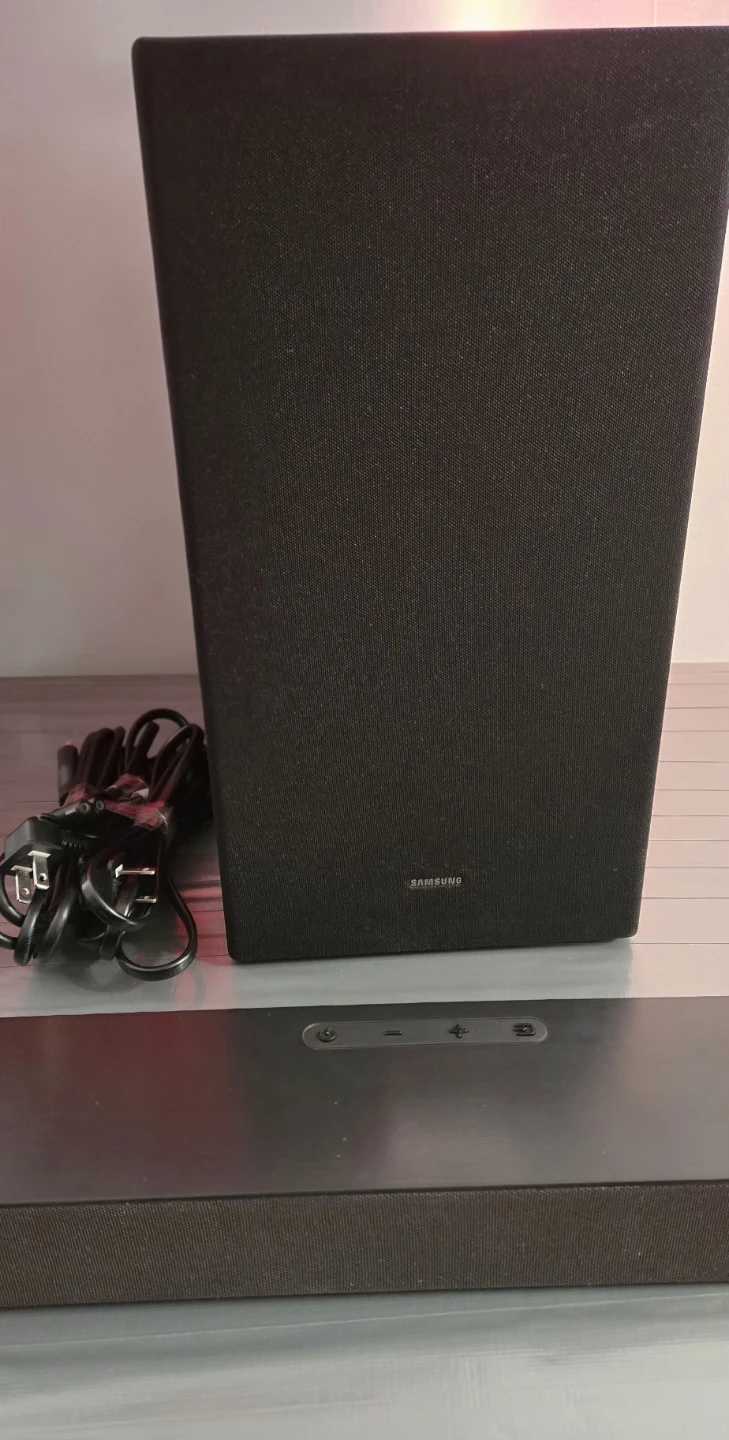 Samsung B-Series Soundbar B53CF with Subwoofer and remote