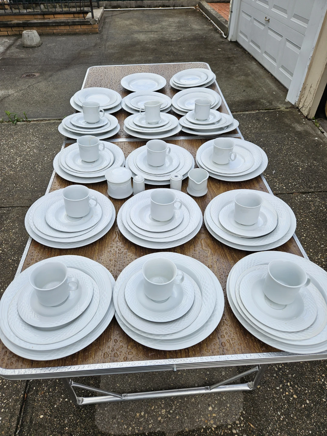 80 pieces dinnerware set