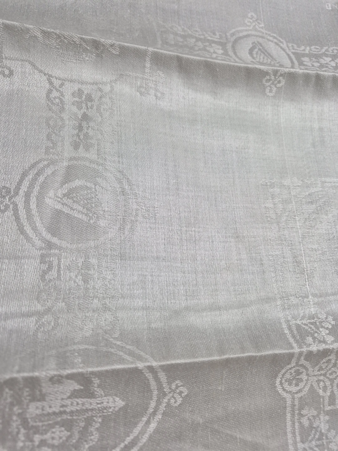 Pure Irish Linen Double Damask - 22" x 22" Table Decor Napkin - photo 3