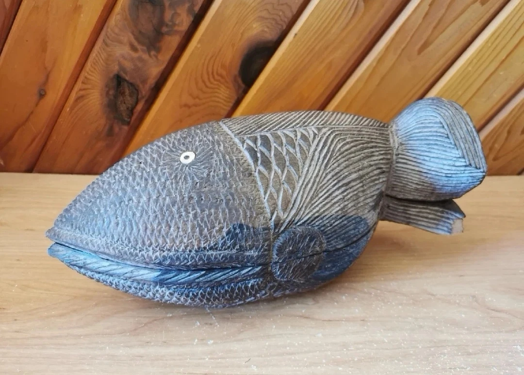 Vintage Native American Hand Carved Wooden Whale Trinket Box - photo 3