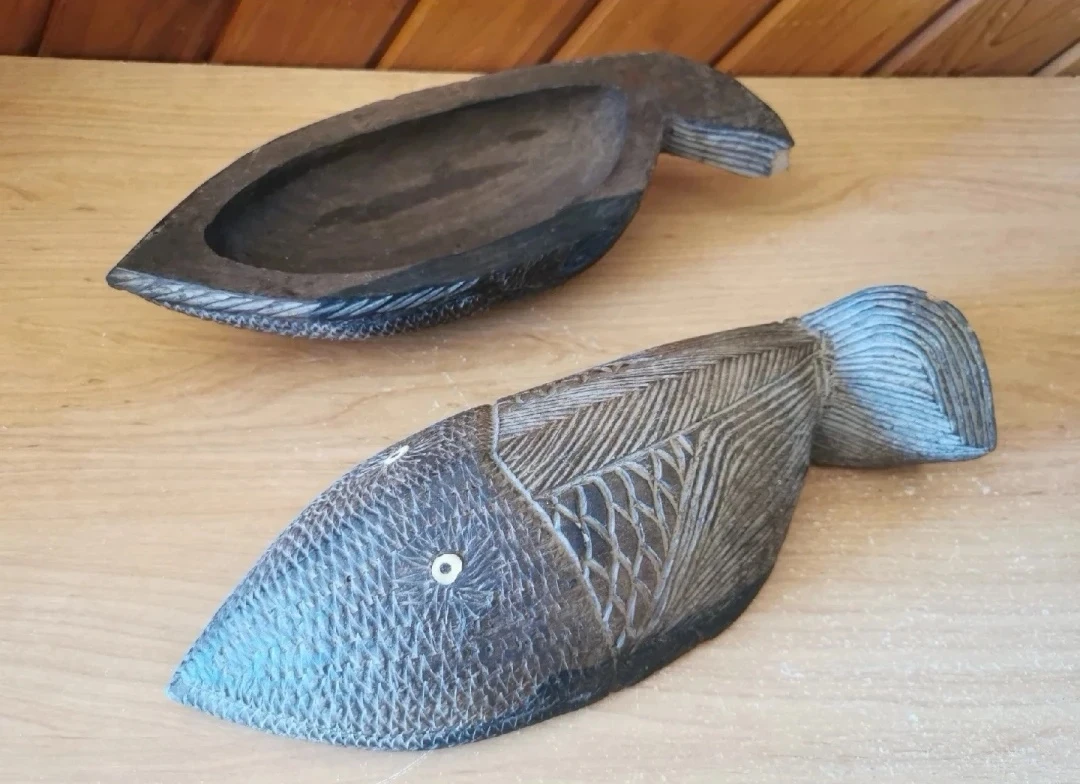 Vintage Native American Hand Carved Wooden Whale Trinket Box - photo 4