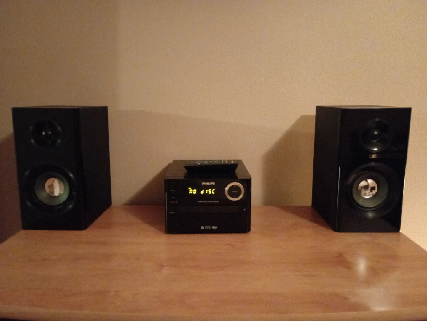 Philips Micro Music System BTM2180 with Speakers and Remote - photo 2