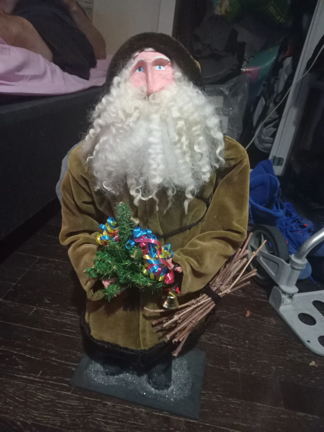 Decorative Santa Claus Figure with Tree and Bundle