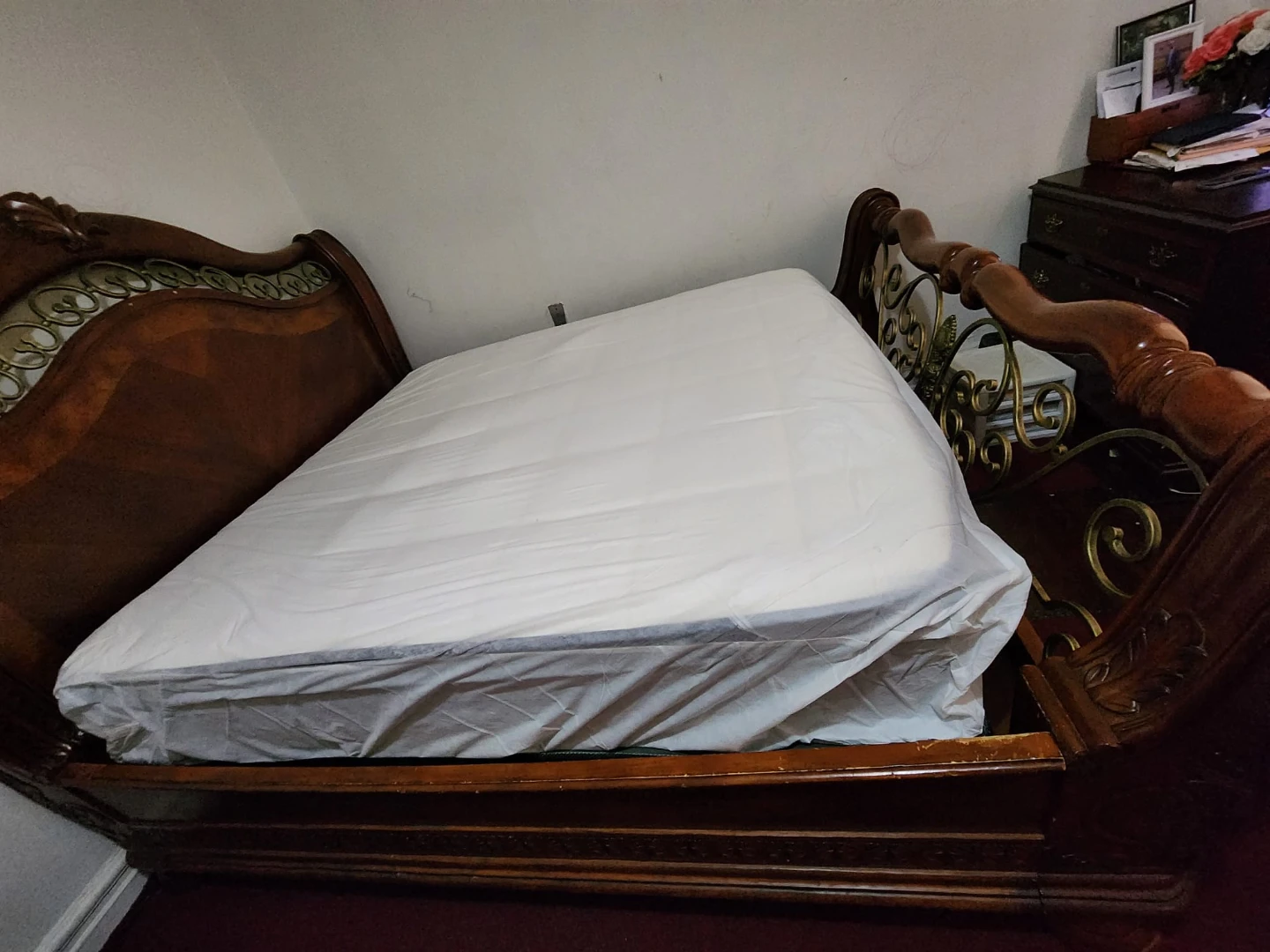 Wooden Bed Frame ,Mattress and box spring - photo 3