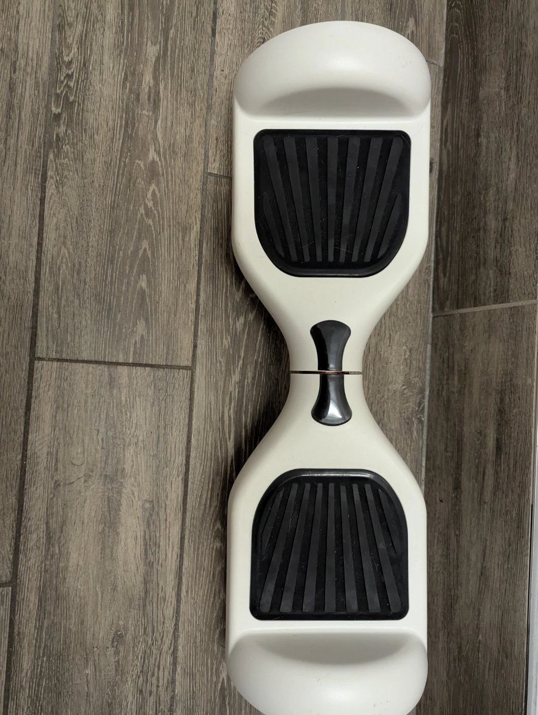 Weelmotion Hoverboard,  case and charger.