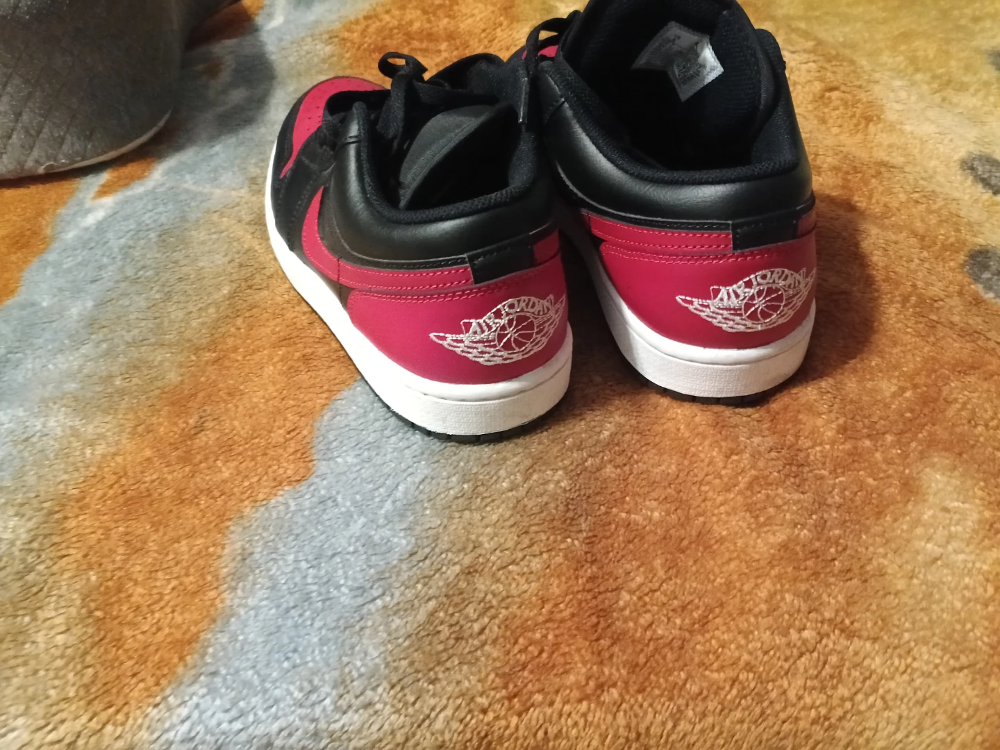 Nike Air Jordan 1 Low Black Red Basketball Shoes - photo 2
