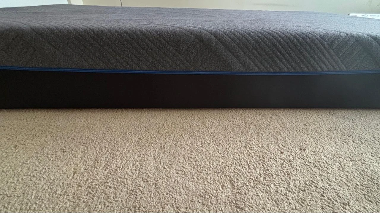 Grey twin Mattress with Textured Design - photo 2